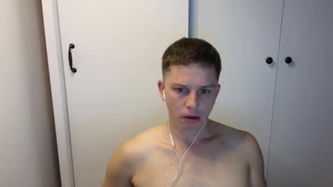 Snapshot of st1vemaster01 chatting on 09/30/25, 03:50 st1vemaster01 online show from 09/30/25, 03:50