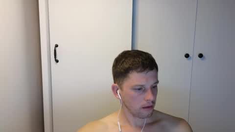 Snapshot of st1vemaster01 chatting on 10/14/25, 03:57 st1vemaster01 online show from 10/14/25, 03:57