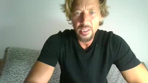 St Amor online show from 09/11/25, 01:44