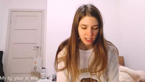 Snapshot of st_ella chatting on 01/14/26, 05:40 Ella online show from 01/14/26, 05:40