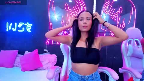 Snapshot of staarlightt chatting on 09/29/25, 08:46 staarlightt online show from 09/29/25, 08:46