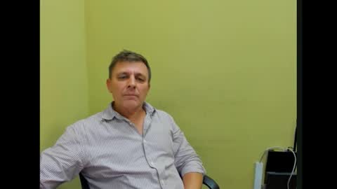 Snapshot of stacattoff chatting on 10/16/25, 04:19 stacattoff online show from 10/16/25, 04:19