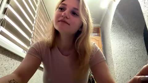 Emma online show from 07/11/26, 03:15