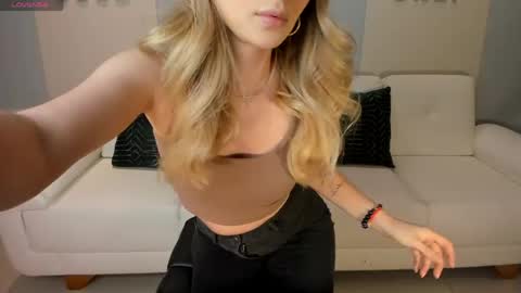 Stacy Woods online show from 04/28/26, 11:04