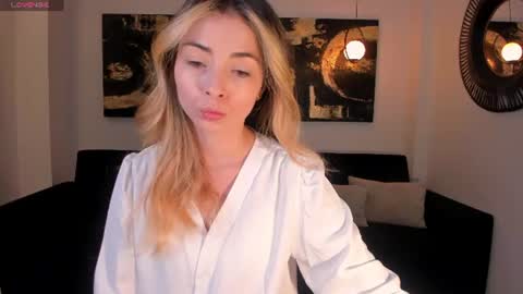Stacy Woods online show from 07/03/26, 11:05