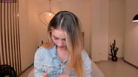 Stacy Woods online show from 07/28/26, 11:17