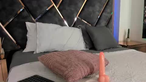 Stacie online show from 07/26/26, 05:53