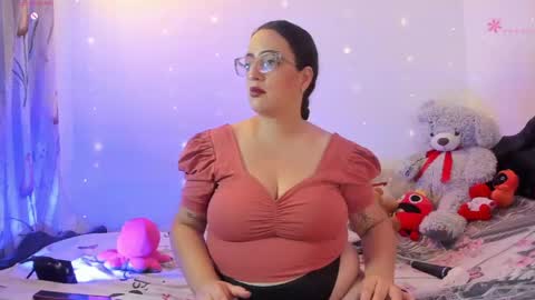 Snapshot of stacy_millerr chatting on 04/16/26, 10:56 Stacy Boobs online show from 04/16/26, 10:56