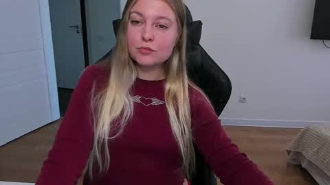 Stacy  online show from 09/23/25, 10:51