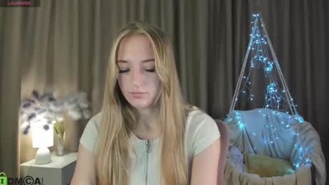 Snapshot of stacy_riiver chatting on 10/09/25, 09:07 Stacy Mon Tue Wed Thu Fri Sun GMT GMT 3 1000am - 0400pm online show from 10/09/25, 09:07