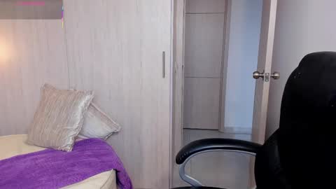 Stacy Conner online show from 11/14/25, 08:07