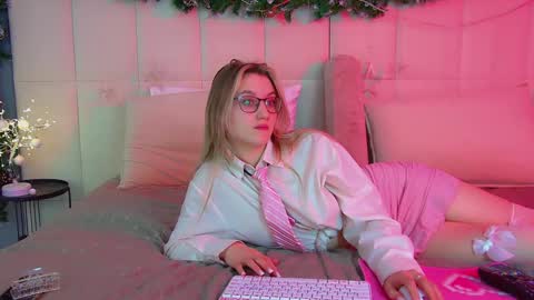 Snapshot of stacyevancesss chatting on 12/22/25, 06:38 StacyEvances online show from 12/22/25, 06:38