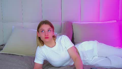 StacyEvances online show from 07/03/26, 06:42