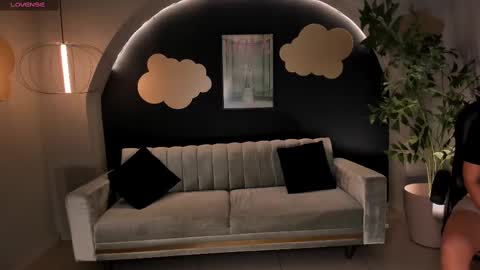 Im Stacy online show from 02/20/25, 09:44