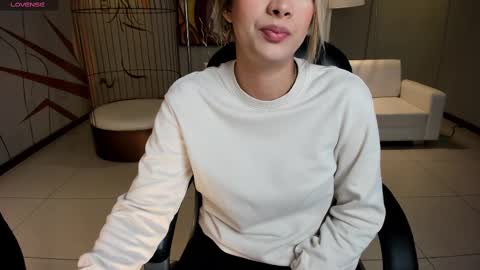 Im Stacy online show from 02/23/25, 11:22