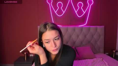 Stacy online show from 10/04/25, 01:25