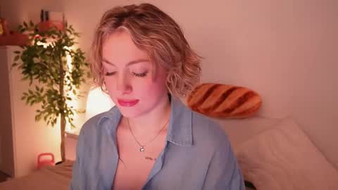 Snapshot of stanovaya300kg chatting on 03/13/26, 01:07 Kristina online show from 03/13/26, 01:07