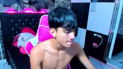 Snapshot of star_blew chatting on 12/04/24, 02:26 star_blew online show from 12/04/24, 02:26