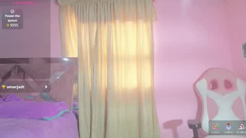 Snapshot of star_bons22 chatting on 11/14/25, 03:55 star bons online show from 11/14/25, 03:55