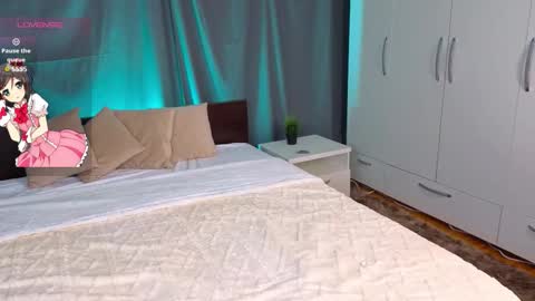 Snapshot of star_madison chatting on 11/06/25, 08:21 Madison online show from 11/06/25, 08:21