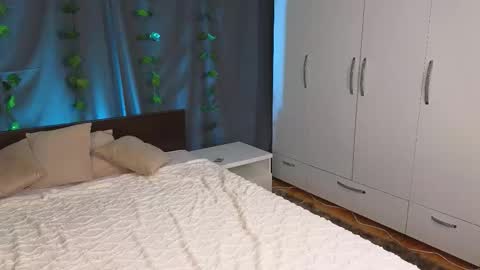 Snapshot of star_madison chatting on 11/20/25, 02:17 Madison online show from 11/20/25, 02:17