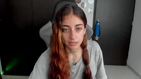 Snapshot of star_shooting chatting on 10/06/25, 09:34 star_shooting online show from 10/06/25, 09:34