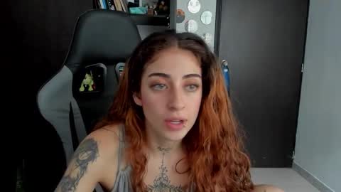 Snapshot of star_shooting chatting on 10/10/25, 09:47 star_shooting online show from 10/10/25, 09:47