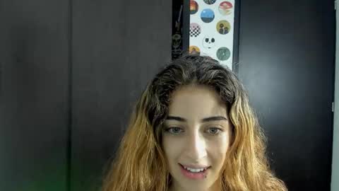 Snapshot of star_shooting chatting on 10/18/25, 10:54 star_shooting online show from 10/18/25, 10:54