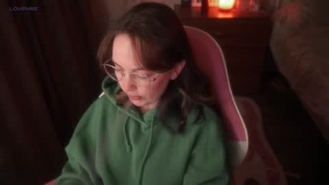 Alice online show from 11/04/25, 12:37