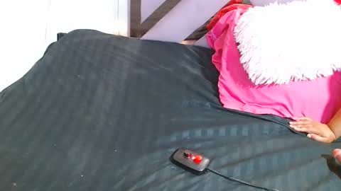 star_sweett69 online show from 10/28/25, 11:47