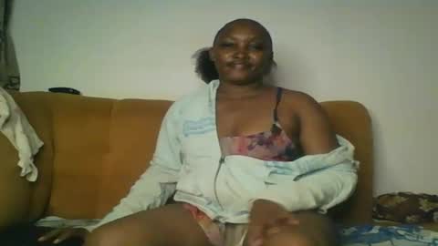 Snapshot of stargirl880271 chatting on 10/22/25, 12:44 isha online show from 10/22/25, 12:44