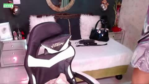 Welcome Im VICTORIA  Your love is my passion activate my love and moaning with your tips and enjoy with me online show from 05/17/26, 12:30