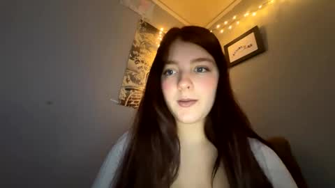 Snapshot of starlight09102 chatting on 02/14/25, 06:08 Starlight online show from 02/14/25, 06:08