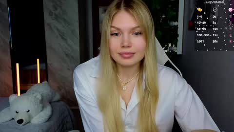 Caroline online show from 05/28/26, 02:53