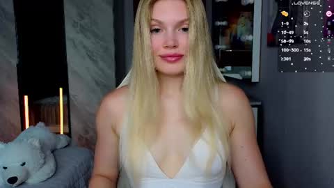 Caroline online show from 07/07/26, 07:23