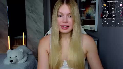 Caroline online show from 07/22/26, 04:15