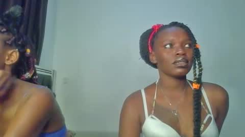 Snapshot of starlight_c chatting on 10/20/25, 05:46 starlight_c online show from 10/20/25, 05:46