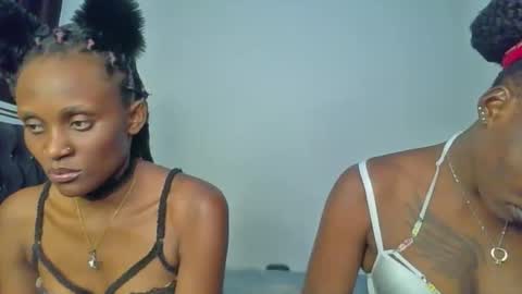 Snapshot of starlight_c chatting on 10/27/25, 05:39 starlight_c online show from 10/27/25, 05:39