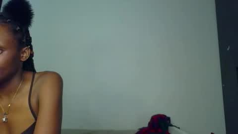 Snapshot of starlight_c chatting on 11/10/25, 12:37 starlight_c online show from 11/10/25, 12:37