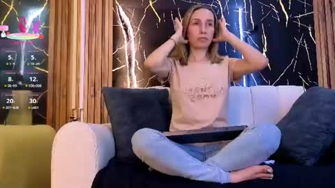 starlight_mature11_aws online show from 07/04/26, 07:53