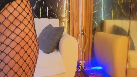 starlight_mature23_aws online show from 02/22/26, 05:19