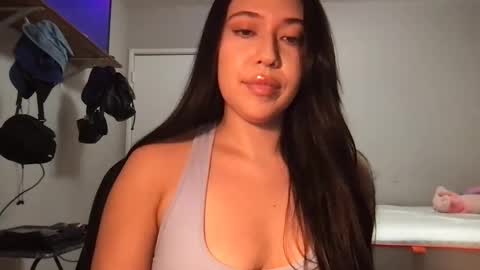 starlitdreams777 online show from 03/01/25, 03:21