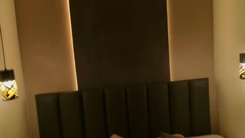 Snapshot of starrmoon__ chatting on 06/03/26, 03:09 M O O N online show from 06/03/26, 03:09