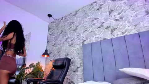 Sofia online show from 10/08/25, 11:41