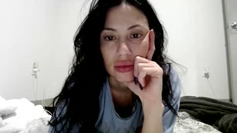 Snapshot of starseedgem chatting on 06/11/26, 02:53 starseedgem online show from 06/11/26, 02:53