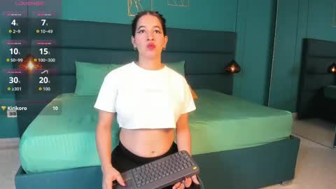 Snapshot of startwerk chatting on 06/05/26, 01:39 Star Twerk online show from 06/05/26, 01:39