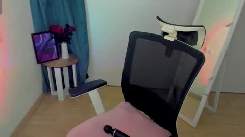 Snapshot of stasy_milk chatting on 02/06/26, 08:18 Stasy online show from 02/06/26, 08:18