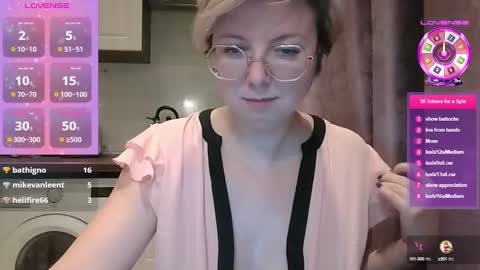 Snapshot of stasya_07 chatting on 12/07/24, 12:08 Stasya online show from 12/07/24, 12:08