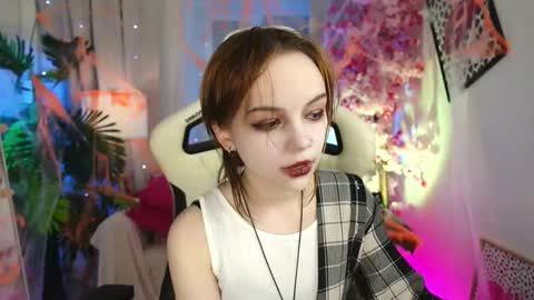 MONICA online show from 11/02/25, 01:46