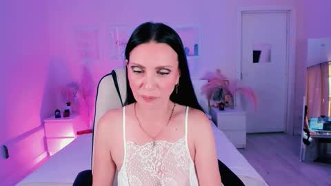 steaflers_mom online show from 10/19/25, 07:09